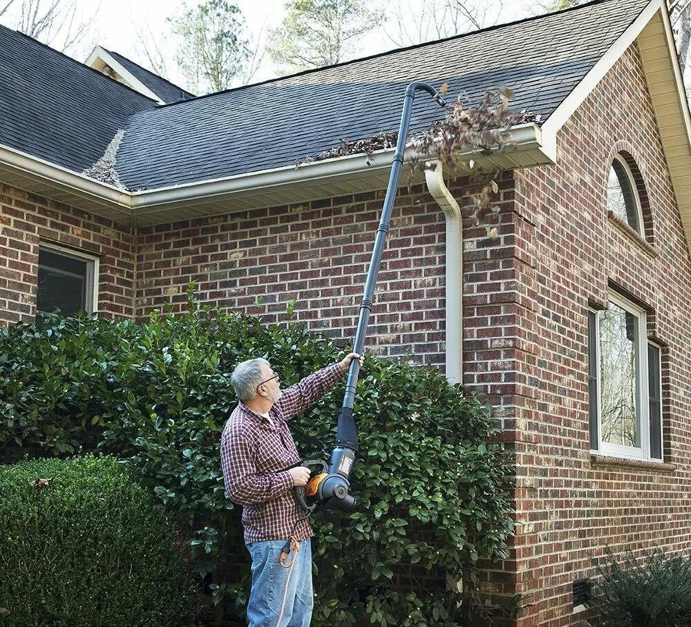 Universal Fit Gutter Cleaning Kit with 11ft Reach for Leaf Blowers Q689